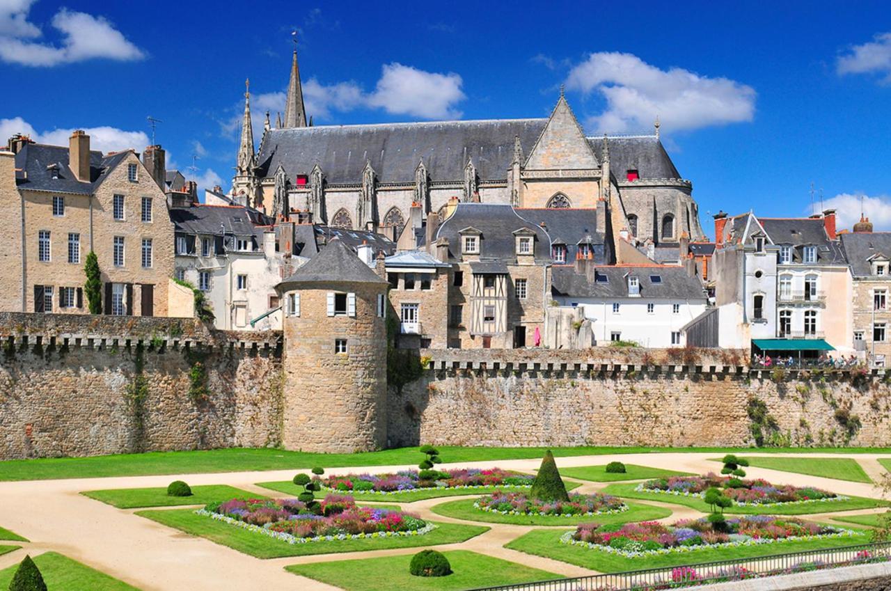 Апартаменти Studio Tout Confort Avec Vue Cathedrale A St Patern Vannes-Centre Екстер'єр фото